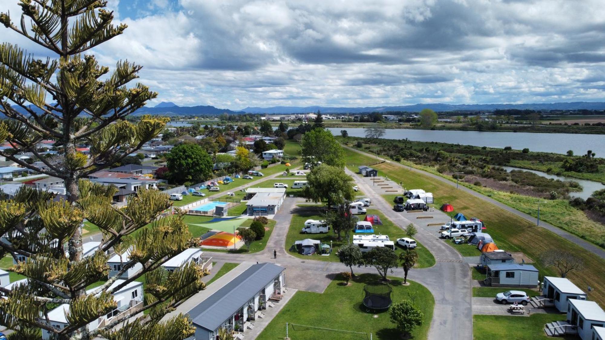 Riverside Whakatane Holiday Park Hotel Exterior photo